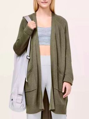 Lululemon Still At Ease Wrap Grey Sage / Grey Sage Size 12 Cashmere Blend Flowy